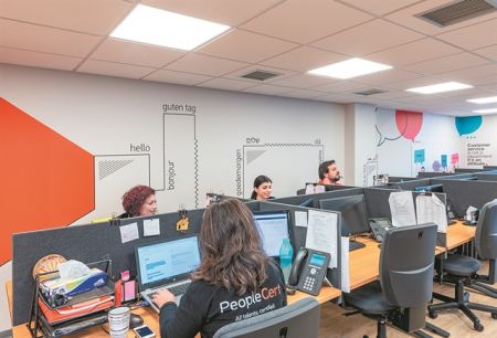 «Επαγγελματικά διαβατήρια» made in Greece σε όλο το κόσμο