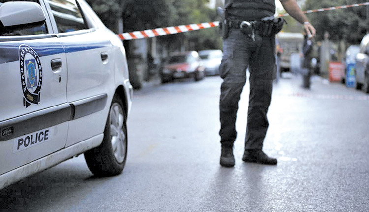 Κρήτη: Ανήλικος απειλούσε με μαχαίρι την οικογένειά του | tovima.gr