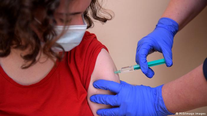 Γερμανία: Ενδοιασμοί για εμβολιασμό των παιδιών