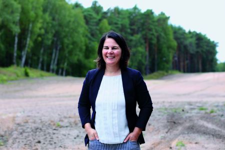 Το Green Deal της Αναλένα Μπέρμποκ