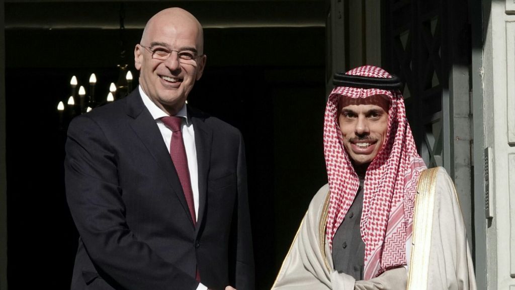 Στα Ηνωμένα Αραβικά Εμιράτα σήμερα ο Νίκος Δένδιας