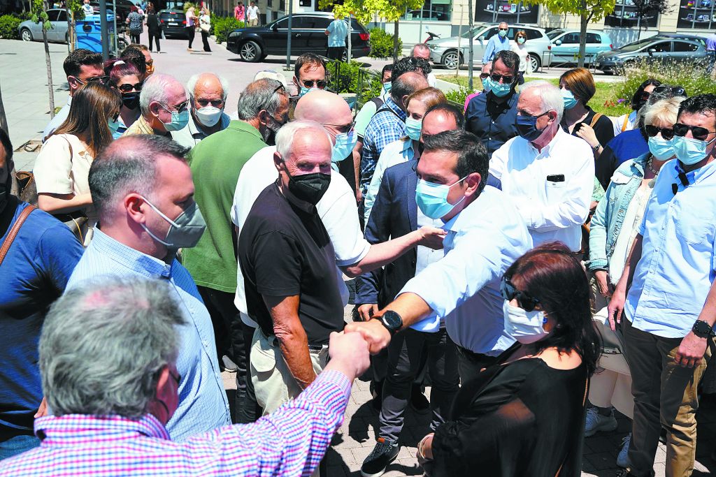 Προσδοκίες Τσίπρα για σκληρό αντιδεξιό μέτωπο