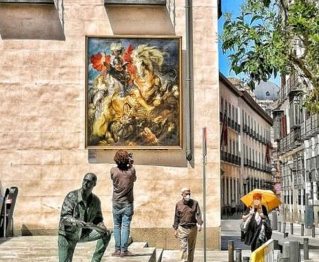 Γέμισαν με διάσημους πίνακες οι δρόμοι της Μαδρίτης