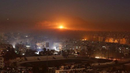 Συρία: Νύχτα κόλασης με ισραηλινές πυραυλικές επιθέσεις και νεκρούς