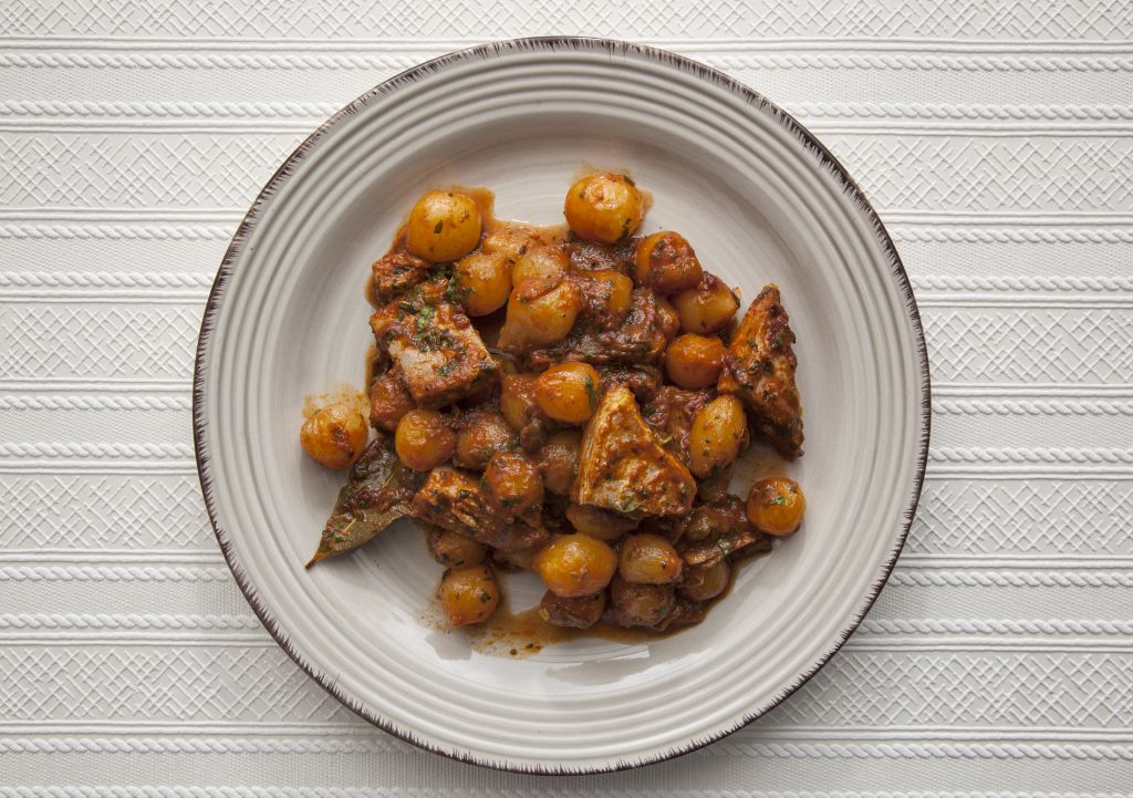 Φρέσκος τόνος στιφάδο