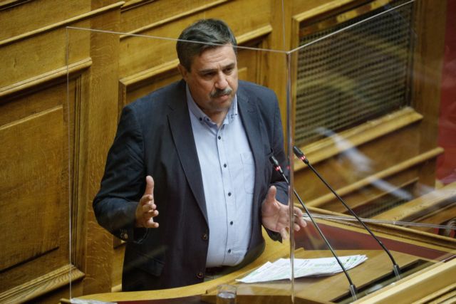 Ξανθός: Θετικά κίνητρα και όχι προνόμια για τον καθολικό εμβολιασμό