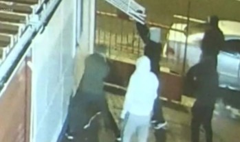 Εξαρθρώθηκε σπείρα που ρήμαζε καταστήματα