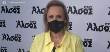 Παγώνη για Ζαχαράτο: Δεν με έφερε σε δύσκολη θέση – Είναι καλλιτέχνης