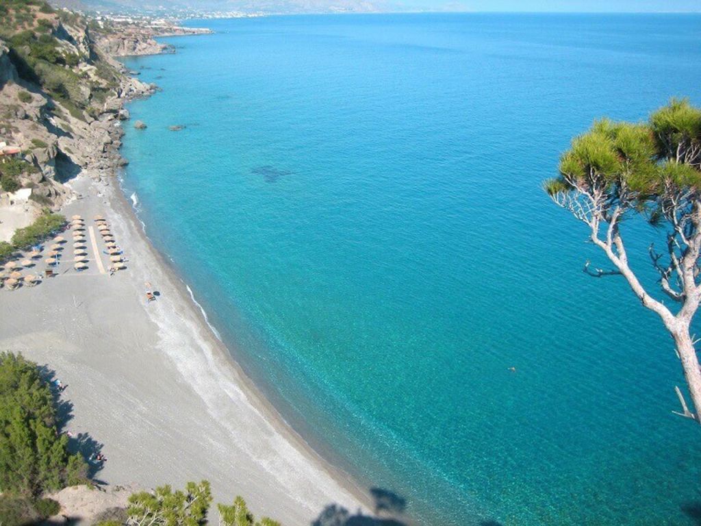 The 545 “Blue Flag” Greek beaches on the “Visit Greece App”