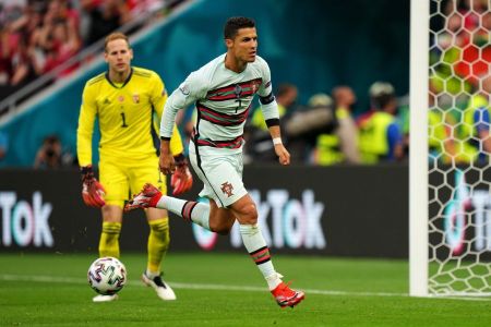 «Μυθικός» Ρονάλντο: Πρώτος σκόρερ στην ιστορία του Euro!