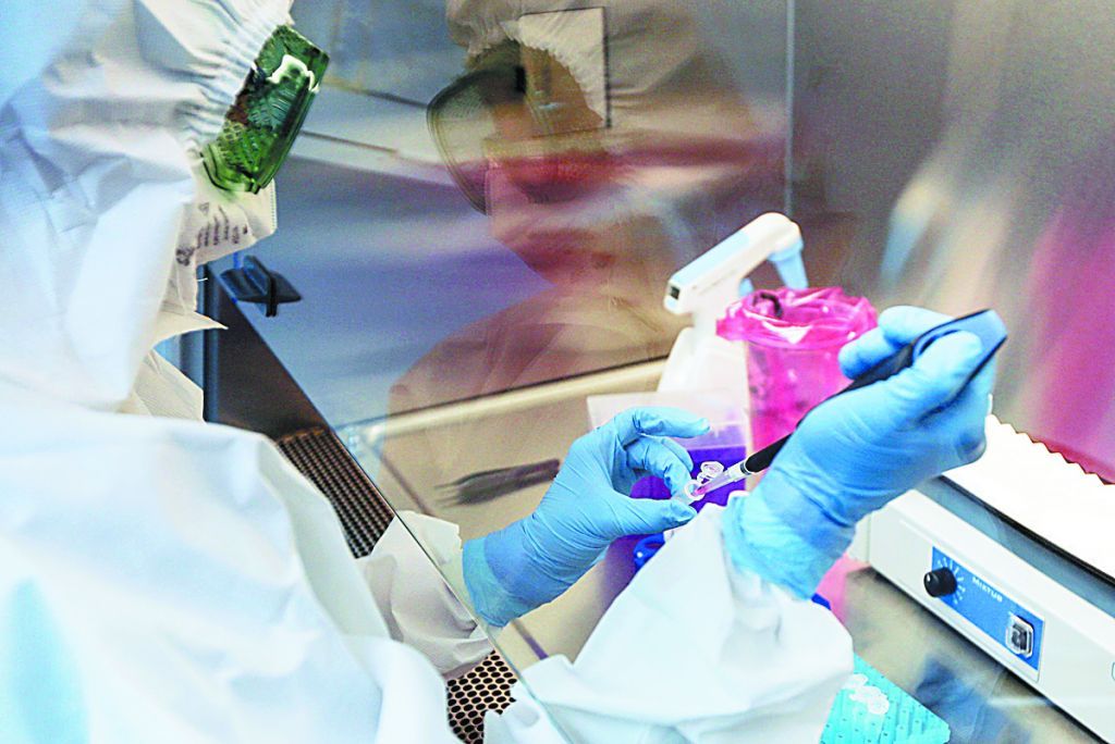 Εμβόλια: Τι ισχύει για την ινδική μετάλλαξη – Φτάνει μια δόση