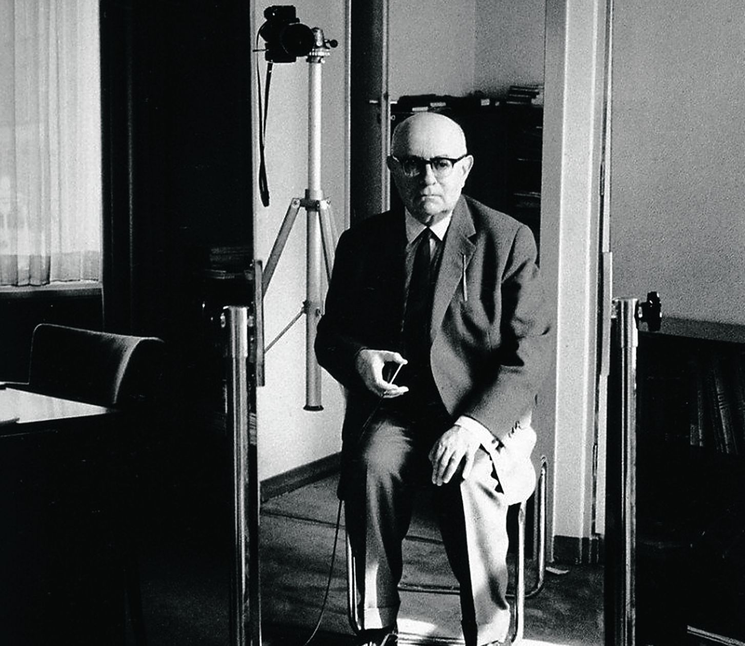 Τέοντορ Αντόρνο: Η πορεία από τον αυταρχισμό στον φασισμό