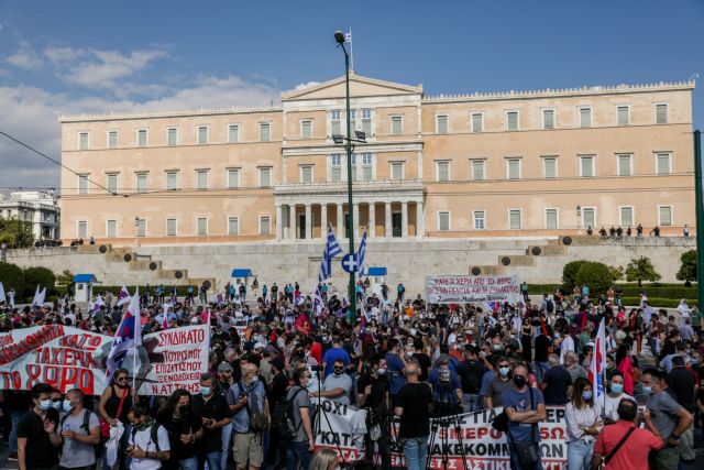 Εργασιακό: Πόλεμος ανακοινώσεων μεταξύ ΝΔ και ΣΥΡΙΖΑ μετά την ψήφιση του νομοσχεδίου | tovima.gr