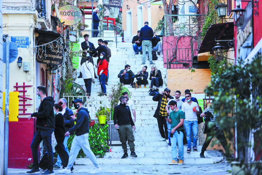 Ελευθερίες και περιορισμοί για εμβολιασμένους και «αρνητές» – Το σχέδιο για τα προνόμια