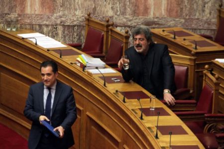 Αναποφάσιστος για το εμβόλιο ο Πολάκης – Κόντρα με Γεωργιάδη