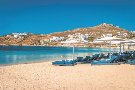 Airbnb: Πού θα πάνε οι Έλληνες το τριήμερο του Αγίου Πνεύματος – Στο «κόκκινο» οι κρατήσεις