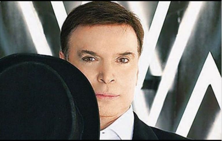 Γιώργος Μαρίνος: Η ζωή ενός πρωτοπόρου των ζωντανών σόου που σήμερα γίνεται 82 ετών