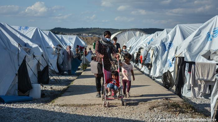 ΤΑΖ: Από τους πρόσφυγες κερδίζει η αμυντική βιομηχανία | tovima.gr