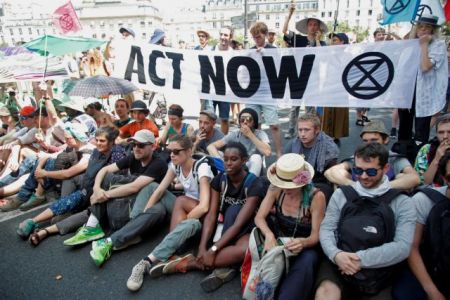 Παρίσι: Κινητοποίηση ακτιβιστών κατά της Κλιματικής Αλλαγής