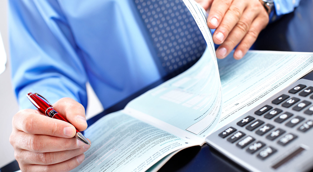 Φορολογικές δηλώσεις: Πώς θα γλιτώσετε φόρους – Πότε πληρώνονται συντάξεις Ιουλίου & αναδρομικά