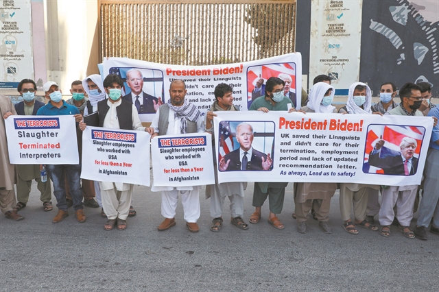 Η κυνική εγκατάλειψη των συμμάχων