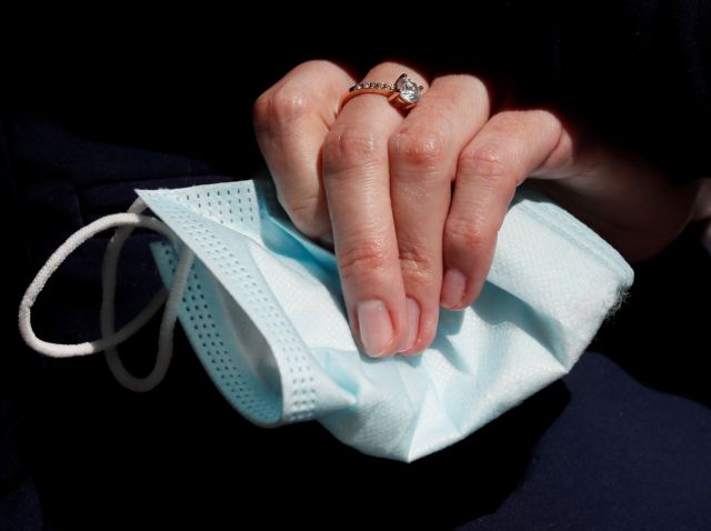 Πελώνη: Εντός της εβδομάδας οι αποφάσεις για τις μάσκες στους εξωτερικούς χώρους