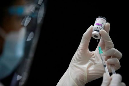 AstraZeneca: Ποιοι δικαιούνται αλλαγή εμβολίου στη δεύτερη δόση