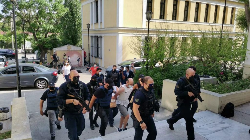 Πετράλωνα: Στην Ευελπίδων ο 35χρονος – «Δεν τη βίασα» είπε στους αστυνομικούς