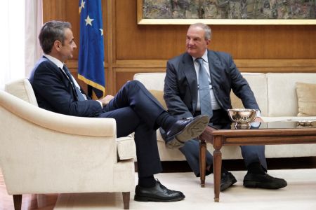 Μητσοτάκης- Καραμανλής συζήτησαν τα πάντα όλα