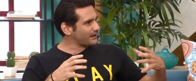 Οδυσσέας Παπασπηλιόπουλος: «Το θέατρο λειτουργεί λυτρωτικά αλλά όχι θεραπευτικά για αυτούς που το κάνουν»