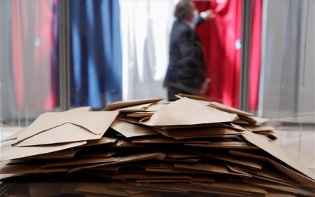 Περιφερειακές εκλογές στη Γαλλία: Ο κρίσιμος β’ γύρος, οι κερδισμένοι, οι χαμένοι