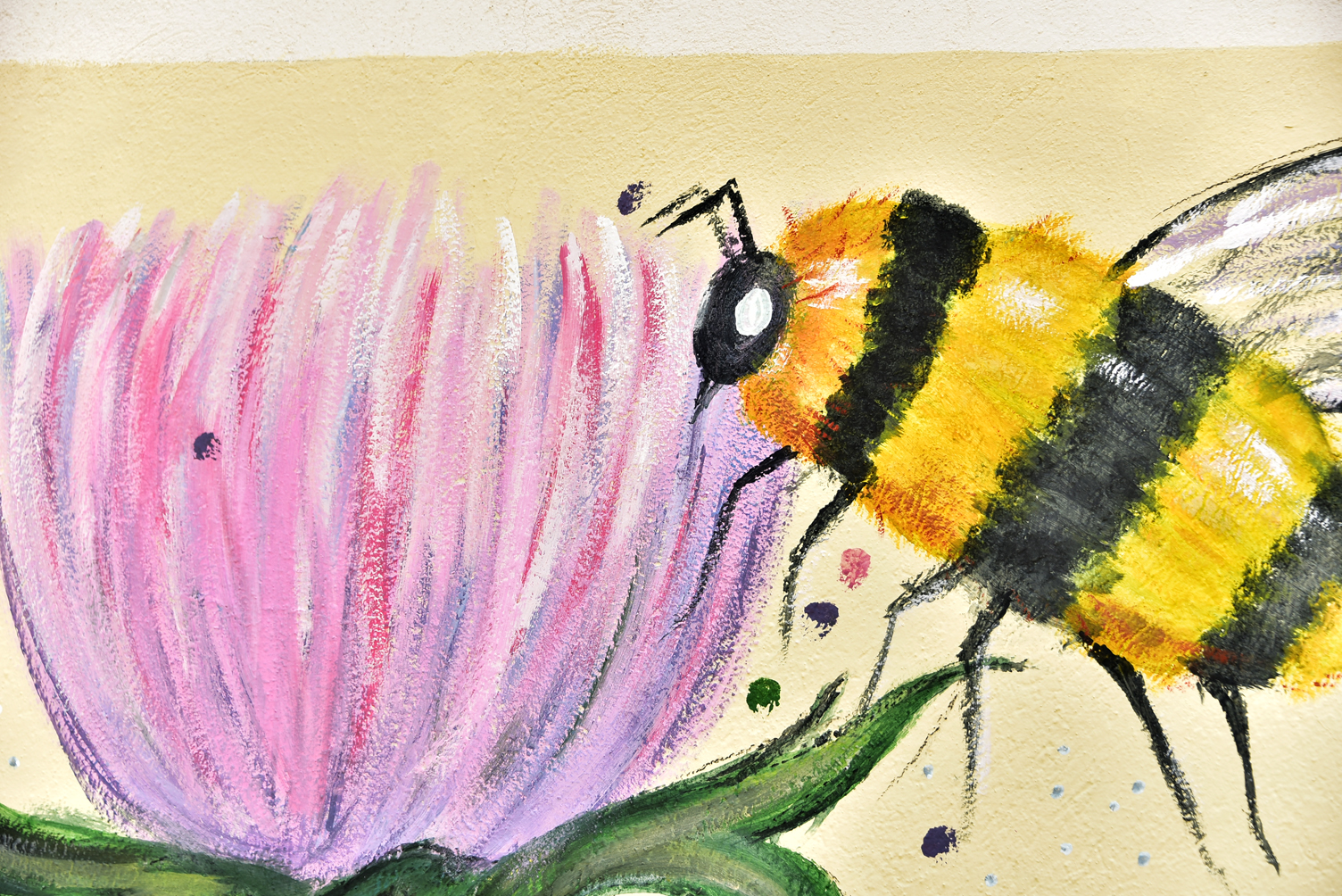 Σώζοντας τις μέλισσες