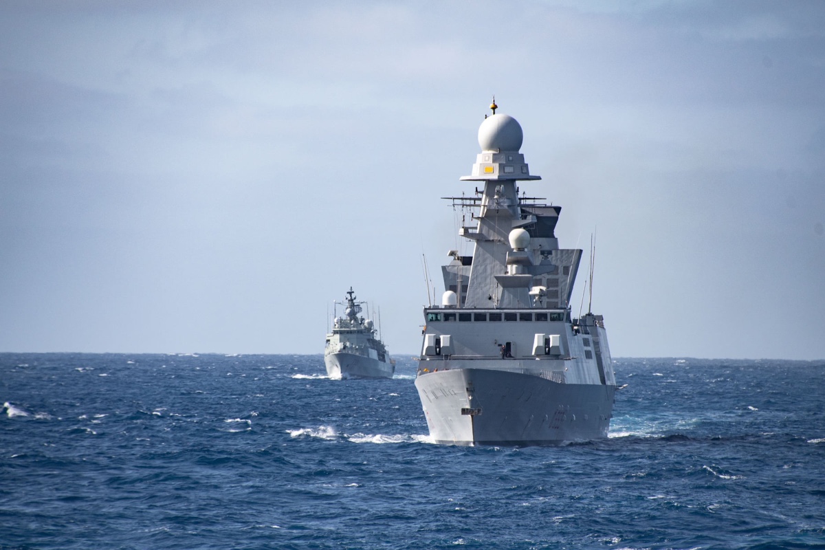 To NATO κάνει επίδειξη δύναμης στη Μαύρη Θάλασσα