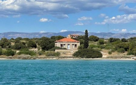 Η Σπιναλόγκα του Πειραιά: Εκεί ακόμα και οι υγιείς αρρώσταιναν