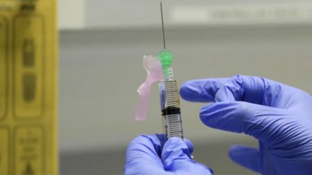 Εμβόλιο: Πάνω από 30 περιστατικά μυοκαρδίτιδας και περικαρδίτιδας μετά από εμβολιασμό