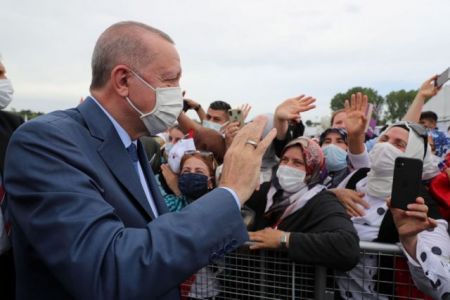 Ερντογάν:  Η αντιπολίτευση είναι βλέννα και ο αρχηγός της ψυχικά άρρωστος