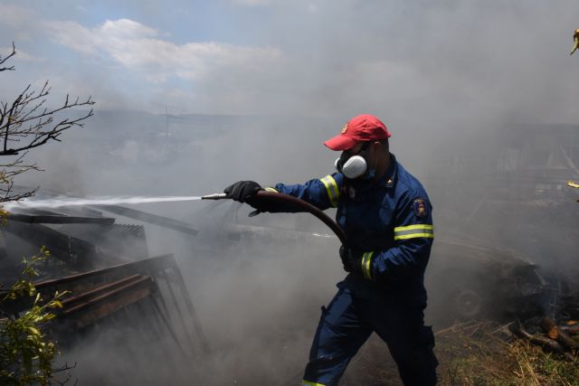 Πολύ υψηλός ο κίνδυνος πυρκαγιάς την Πέμπτη σε έξι περιφέρειες