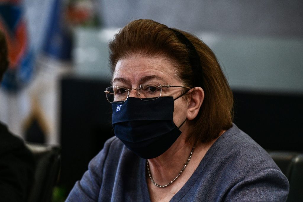 Πικάσο: «Κακώς συνέβη» απαντά η Λίνα Μενδώνη για την αδιανόητη πτώση του Πικάσο