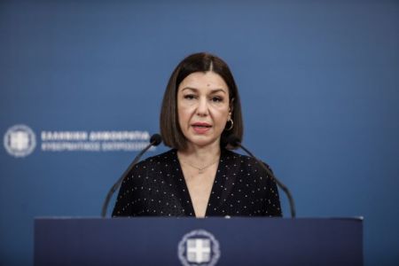 Πελώνη για γκαζάκια σε Πρετεντέρη: «Επίθεση των εχθρών της Δημοκρατίας»