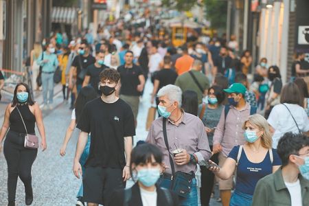 Το Σύνταγμα και οι κρίσεις