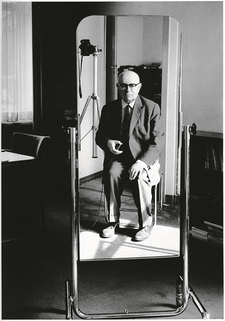 Η πορεία από τον αυταρχισμό στον φασισμό