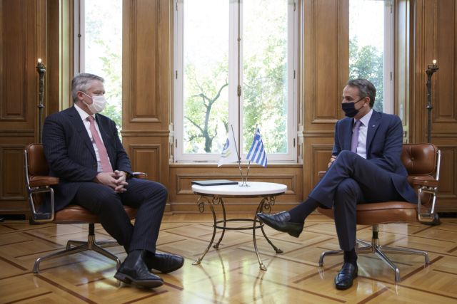 Μητσοτάκης σε γγ ΟΟΣΑ: Πρώτος στόχος ο εμβολιασμός