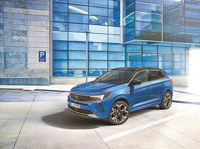 Ερχεται το φθινόπωρο το Opel Grandland