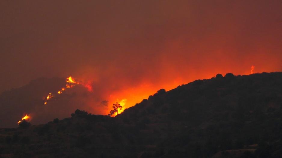 Κύπρος: Μαίνεται η φωτιά – Τεράστια καταστροφή