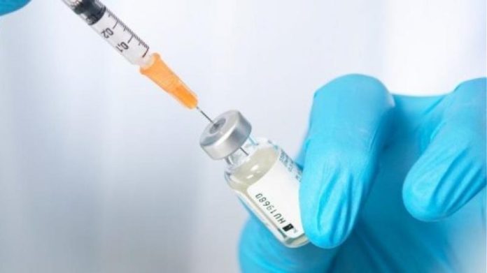 Θεμιστοκλέους: Ανοίγει η πλατφόρμα για κατ’ οίκον εμβολιασμό | tovima.gr