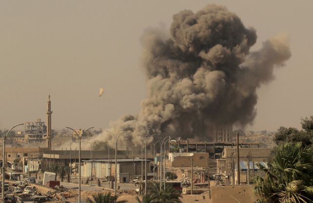 Ιράκ: Ρουκέτες εναντίον βάσης που στεγάζει αμερικανικές δυνάμεις | tovima.gr
