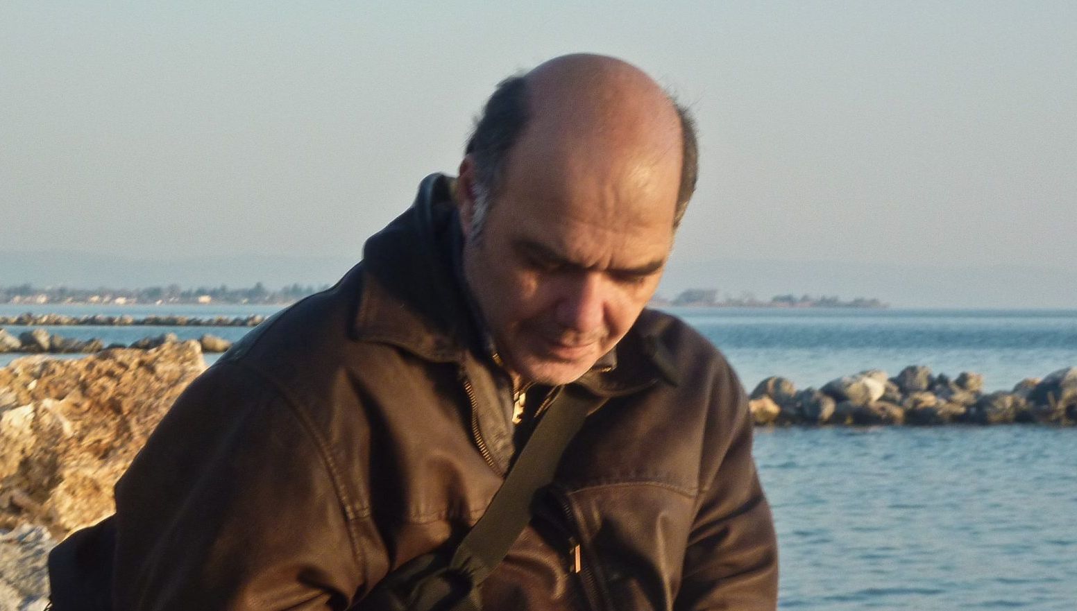 Έφυγε ξαφνικά από τη ζωή ο φωτογράφος Σίμων Γαϊτανίδης