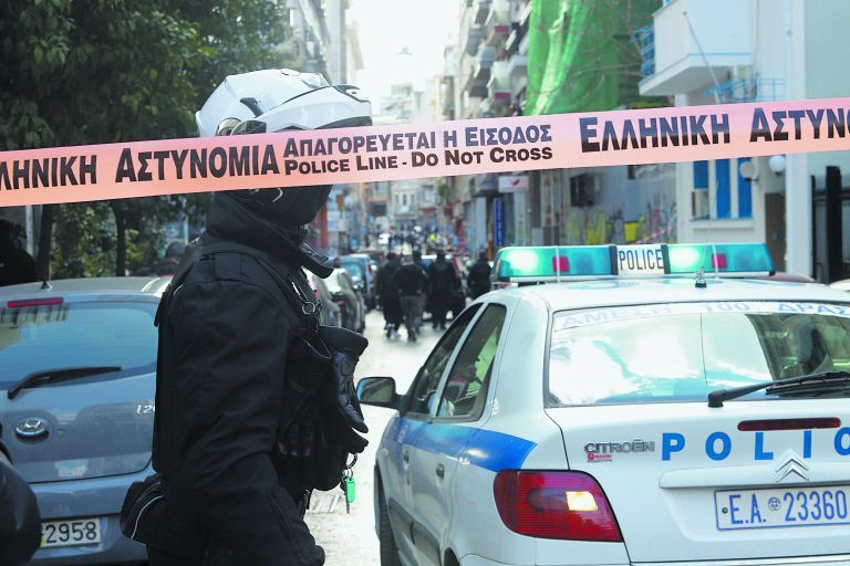 Φρίκη στου Ζωγράφου: Τέσσερις τραυματίες από επίθεση 52χρονου σε περαστικούς | tovima.gr