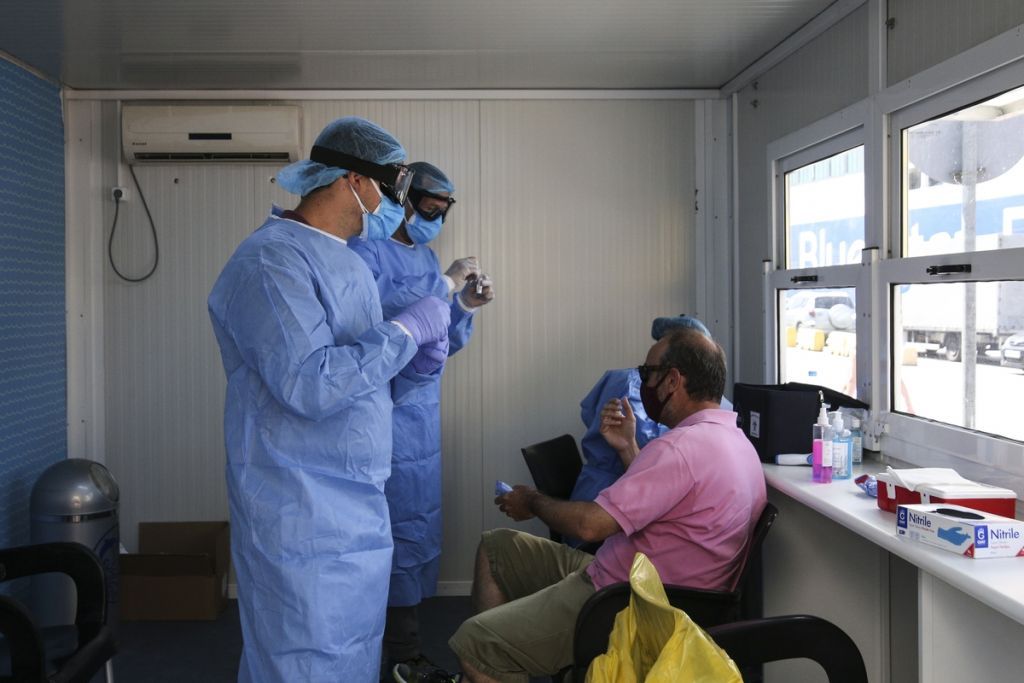 Mandatory mask in outdoor crowds, self-test recommended for travelers returning from islands