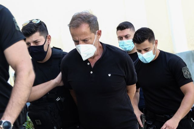 Λιγνάδης: «Να τεθώ σε καθεστώς ηλεκτρονικής επιτήρησης» – Τι αναφέρει στο υπόμνημα για τις δύο νέες κατηγορίες βιασμού